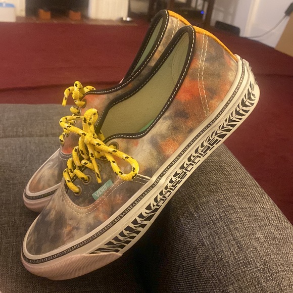 Vans x Aries Arise OG Authentic LX - Picture 2 of 5